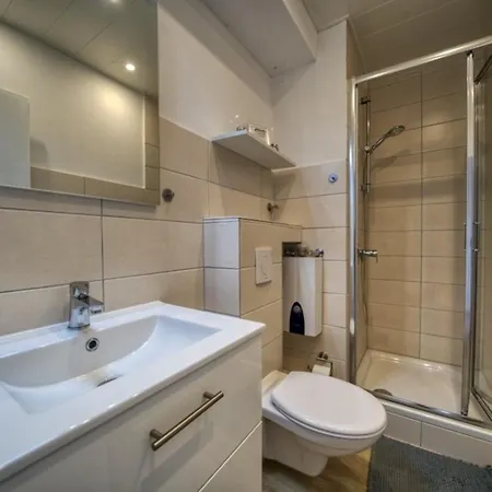 Haus Schoene Aussicht, App 2sb211 Апартаменты Хайлигенхафен